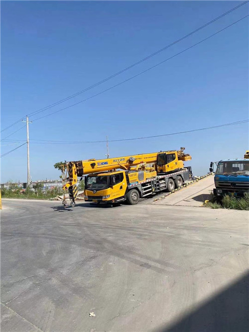 贡觉县吊车作业时，可能会产生哪些额外收费项目？